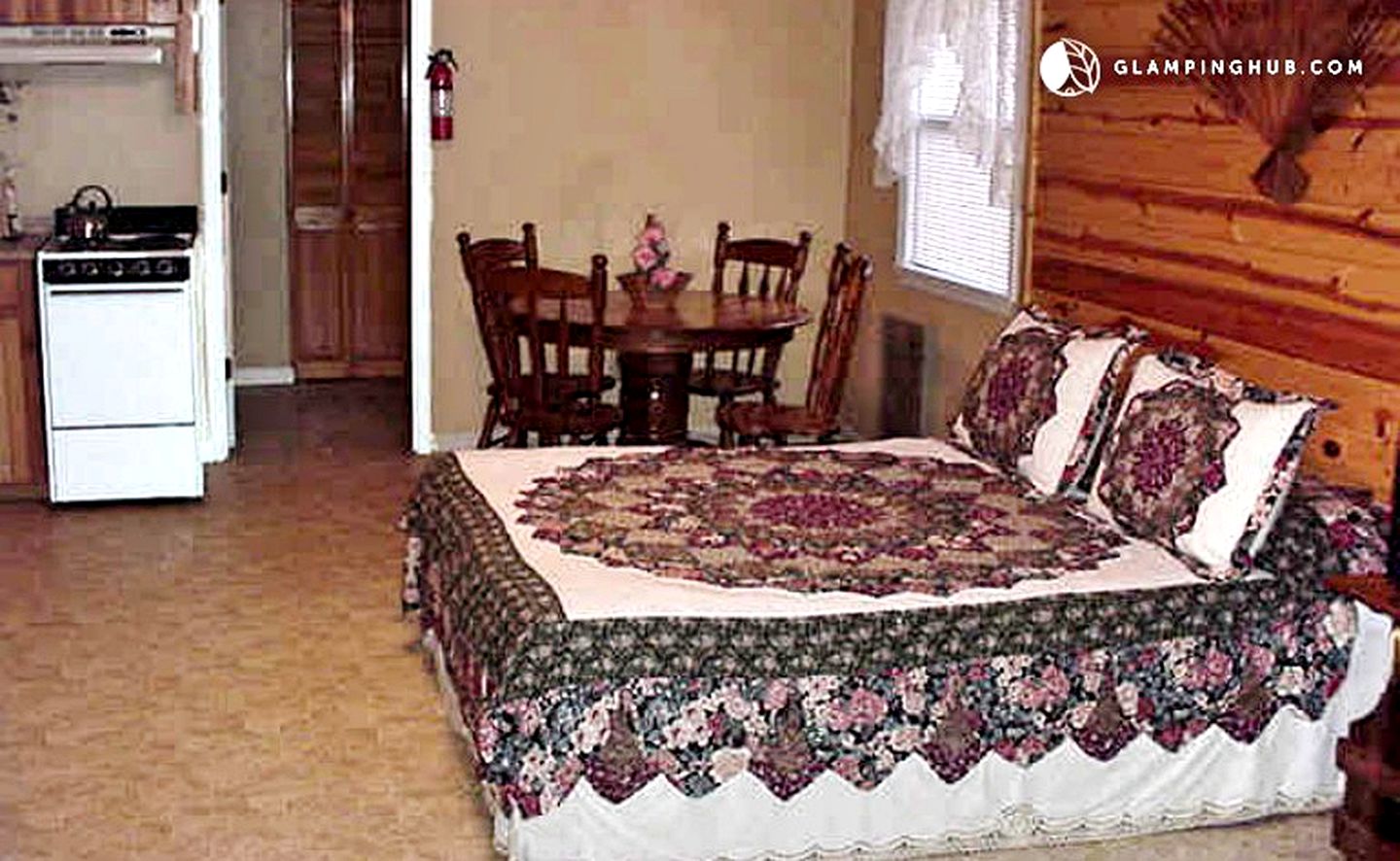 Cottages (Hiawassee, Georgia, United States)