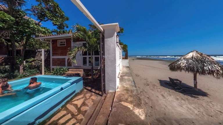 Tiny Houses (Nicaragua, --, Managua)
