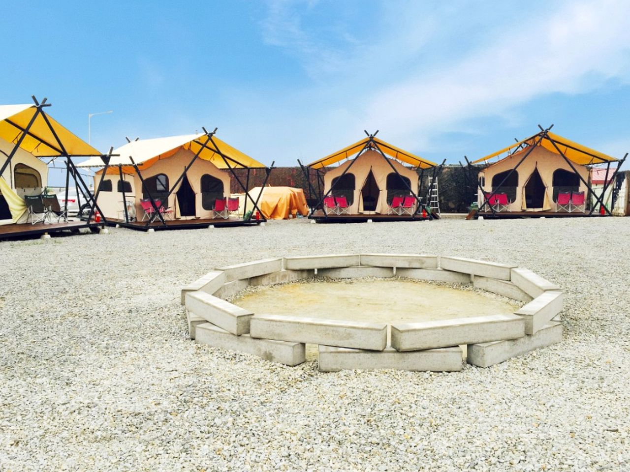 Tented Cabins (Seoul, Gyeonggi, South Korea)