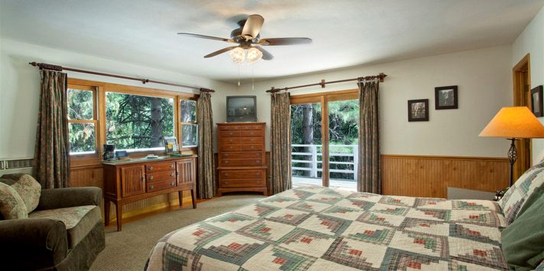 Nature Lodges (Fish Camp, California, United States)