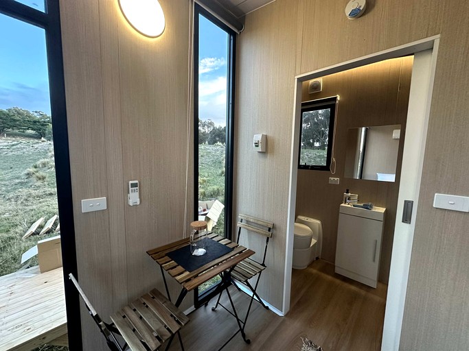 Tiny Houses (Australia, Bacchus Marsh, Victoria)