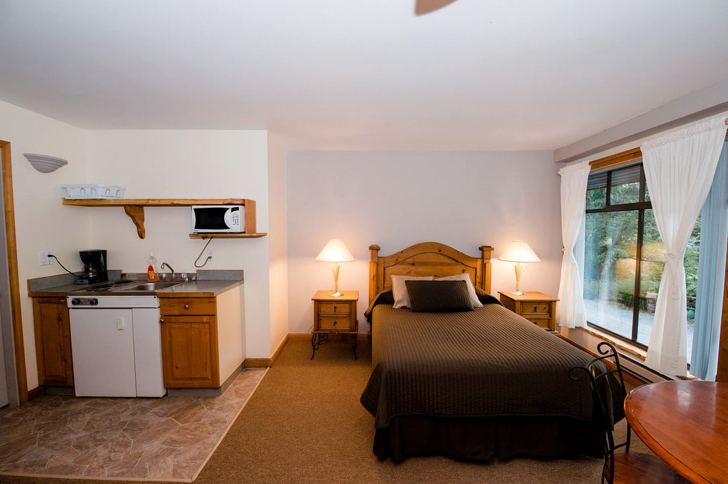 Cottages (Madeira Park, British Columbia, Canada)