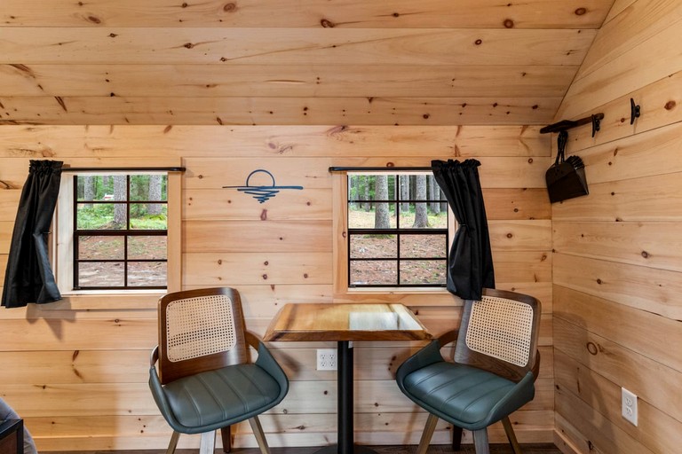 A-Frames (United States of America, Oxford, Maine)