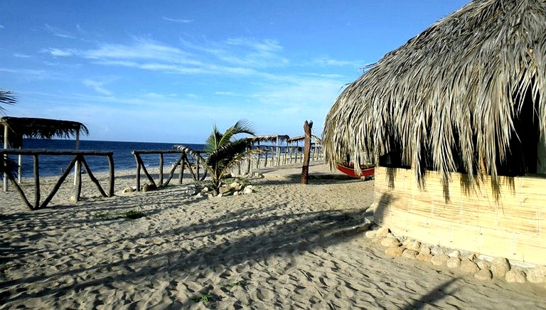 Huts (Canoas de Punta Sal, Tumbes, Peru)