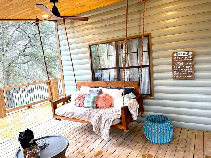 Cabins (United States of America, Broken Bow, Oklahoma)
