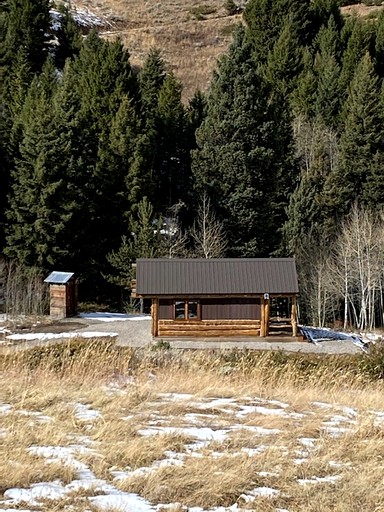 Cabins (United States of America, Ennis, Montana)