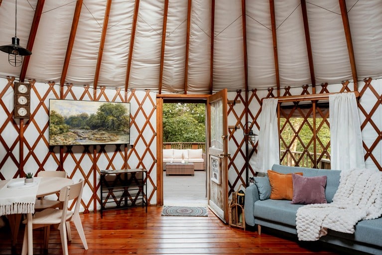 Yurts (United States of America, Livingston Manor, New York)