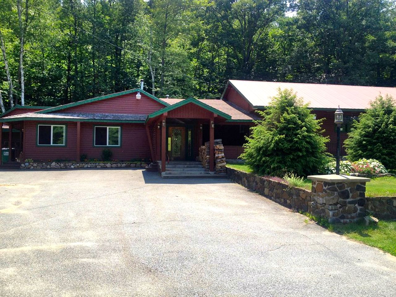 Cabins (North River, New York, United States)
