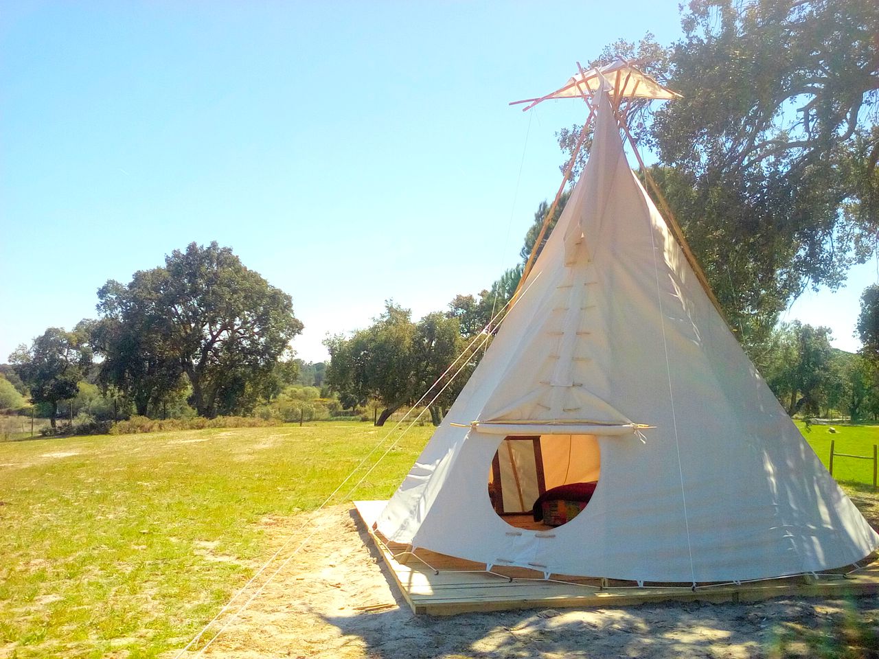 Tipis (Foros do Mocho, Distrito de Portalegre, Portugal)
