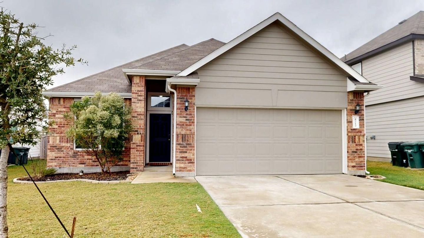 Serene Backyard Escape with Covered Porch in Bryan, Texas
