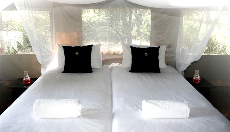 Tented Cabins (Maun, Ngamiland District, Botswana)