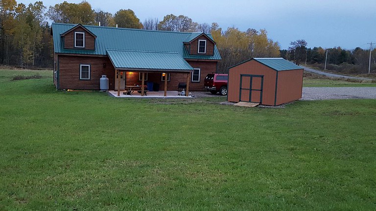 Log Cabins (Richland, New York, United States)
