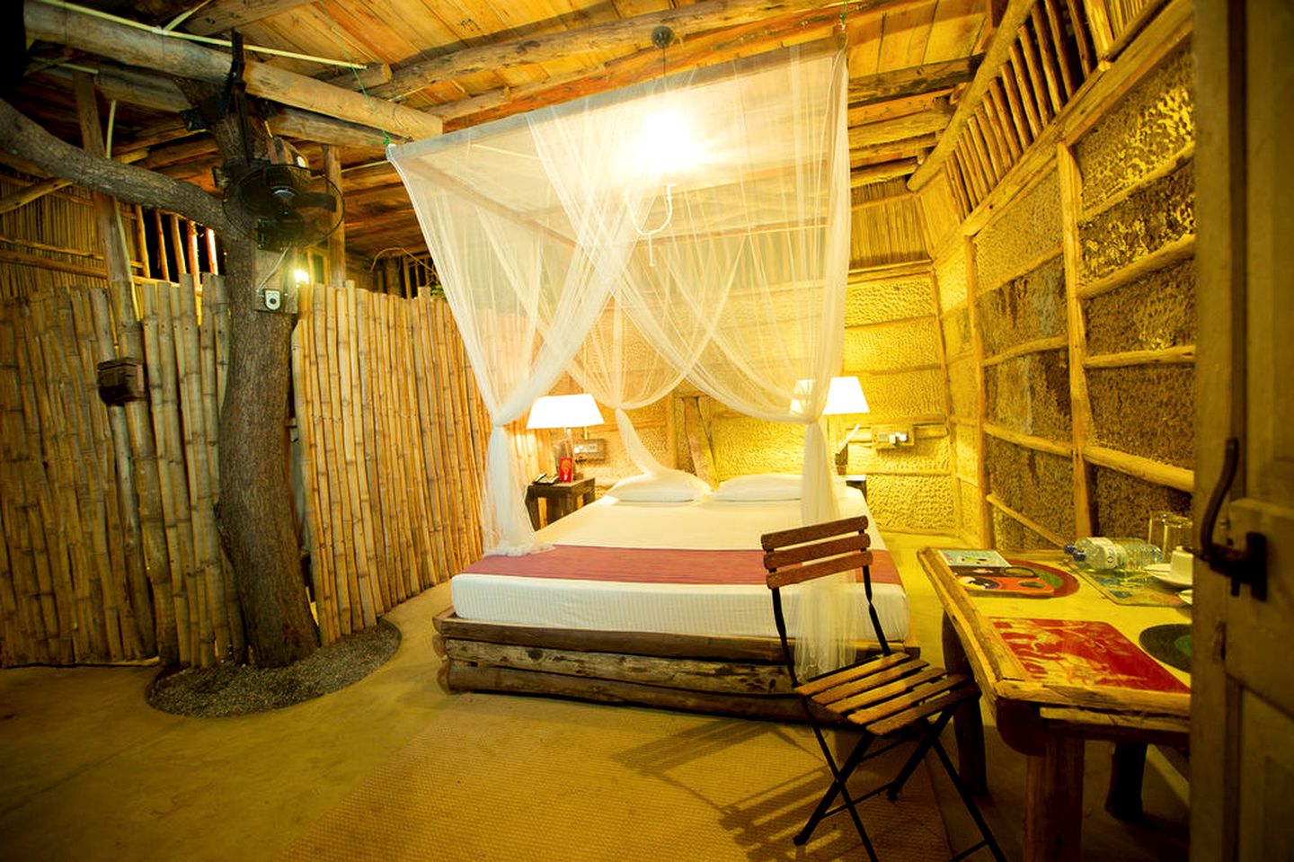 Huts (Tissamaharama, Southern Province, Sri Lanka)