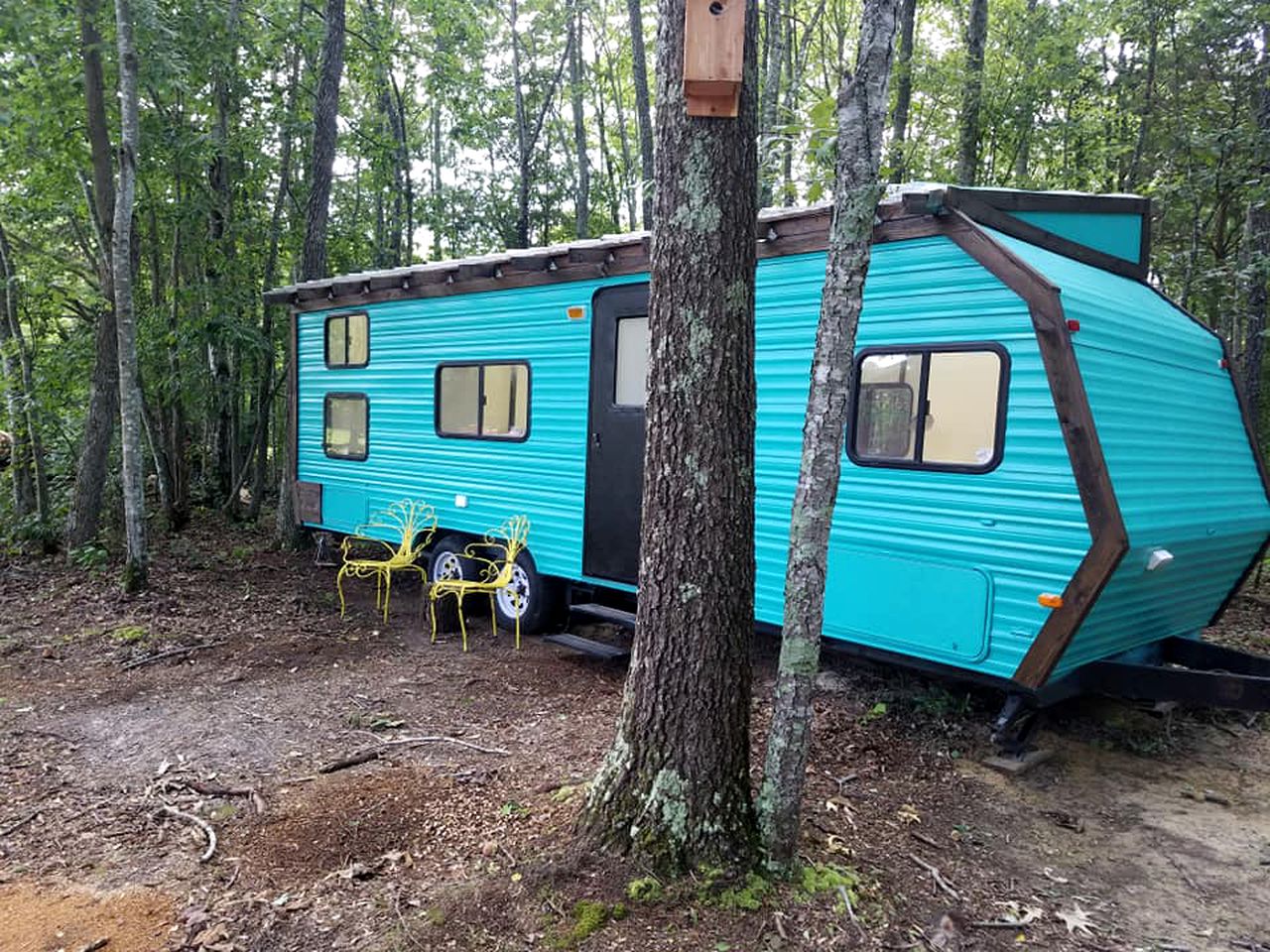 Caravans (Morrison, Tennessee, United States)