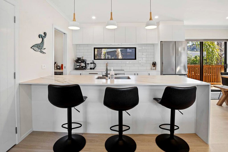 Vacation Rentals (New Zealand, Wahihi Beach, Bay of Plenty)