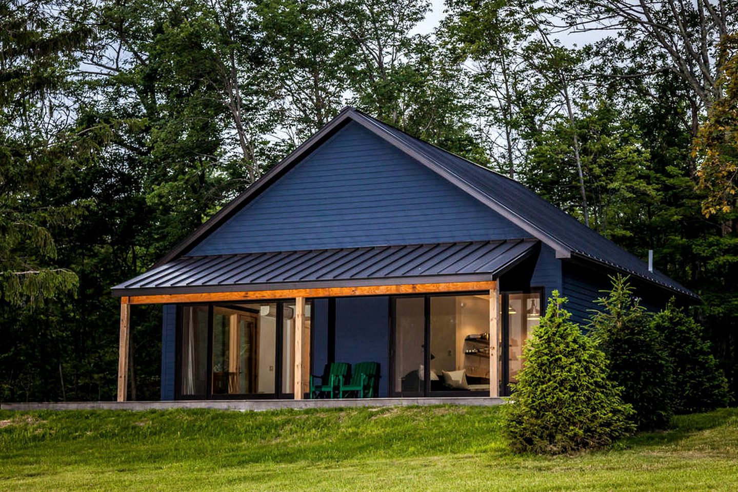 Cabins (Cragsmoor, New York, United States)