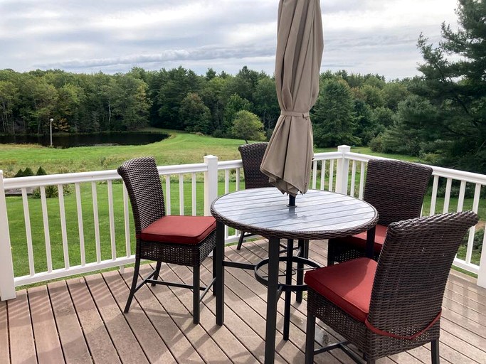Cabins (United States of America, Topsham, Maine)