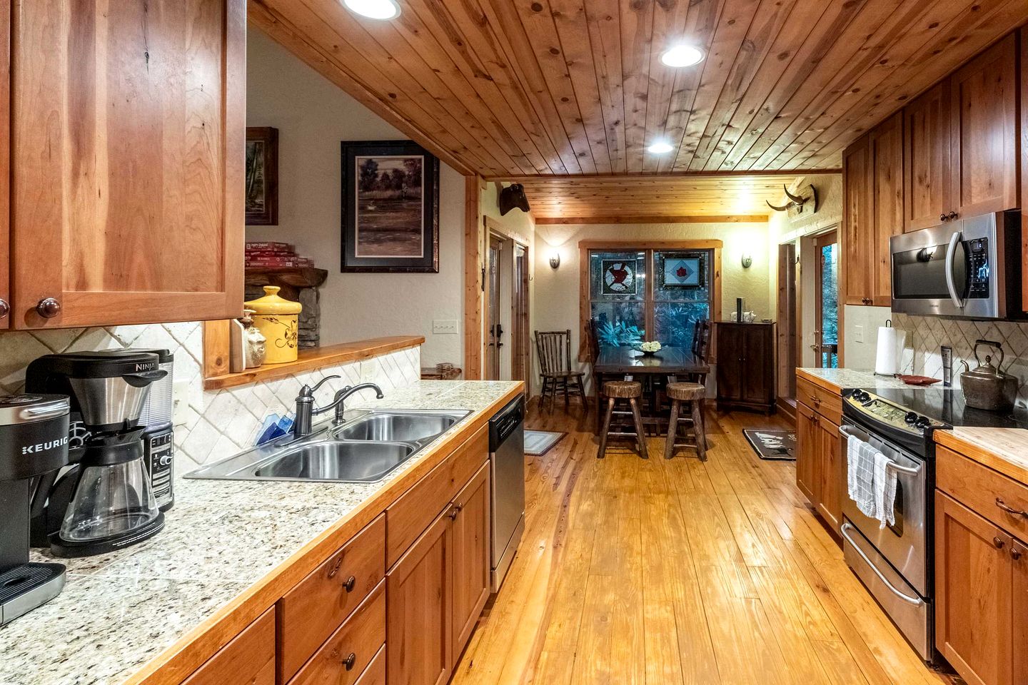 Scenic Mountain Cabin with Hot Tub, Game Room & Firepit near Silver Run Falls – Cashiers, NC