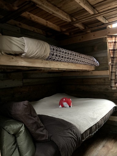 Cabins (Canada, Markdale, Ontario)