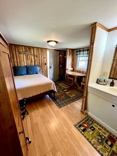 Cabins (United States of America, Hot Springs, South Dakota)