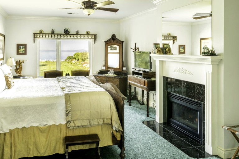 Nature Lodges (Port Angeles, Washington, United States)
