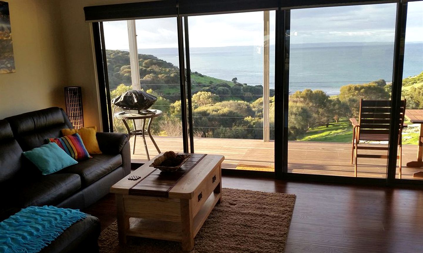 Vacation Rentals (Willoughby, South Australia, Australia)