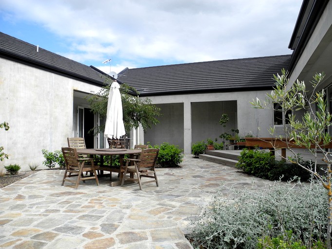 Nature Lodges (Canterbury, South Island, New Zealand)