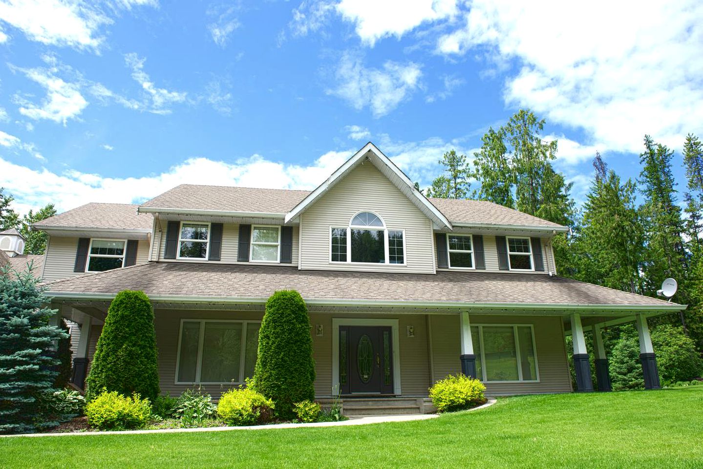 Nature Lodges (Vernon, British Columbia, Canada)