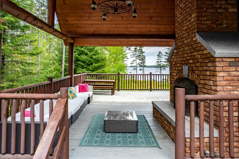 Cabins (United States of America, Lily Bay Township, Maine)