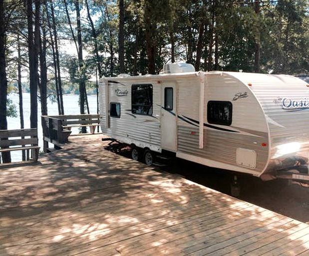 Caravans (Charlotte, North Carolina, United States)