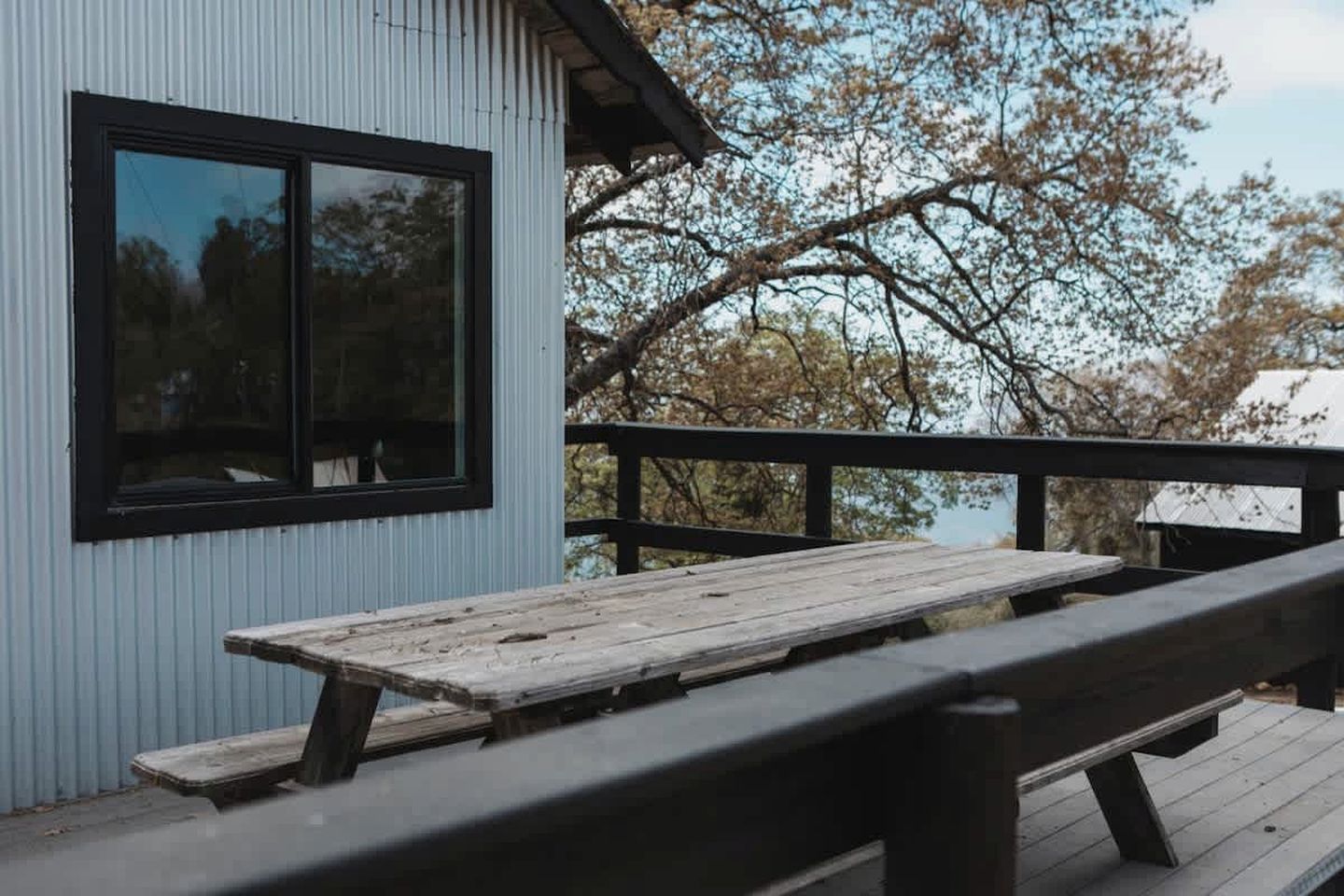 Peaceful Two Bedroom Cabin on Acres of Private and Secluded Land, Perfect for a Visit to Yosemite National Park