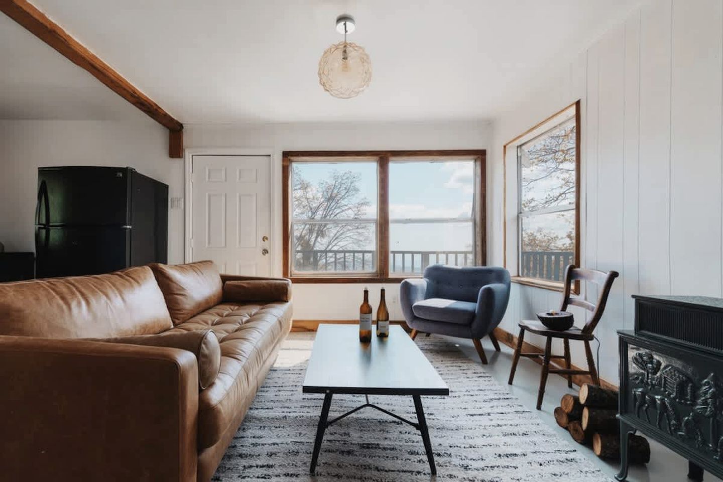 Off-Grid, Rustic, Two Bedroom Cabin Nestled in the Sequoias, Perfect for a Weekend to Disconnect in Nature