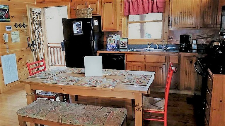 Log Cabins (Sevierville, Tennessee, United States)
