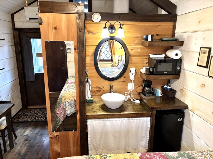 Tiny Houses (United States of America, Sevierville, Tennessee)