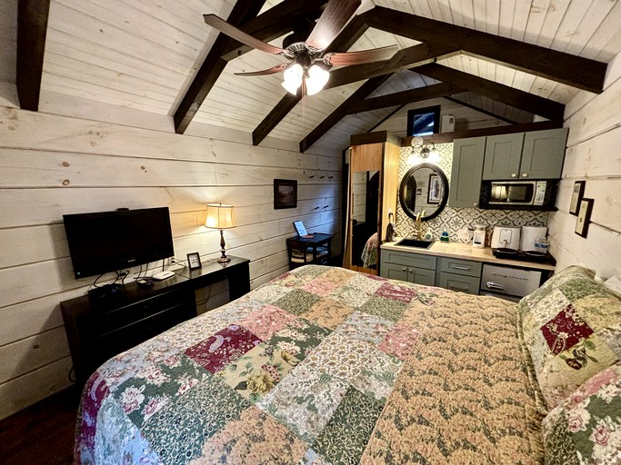 Tiny Houses (United States of America, Sevierville, Tennessee)