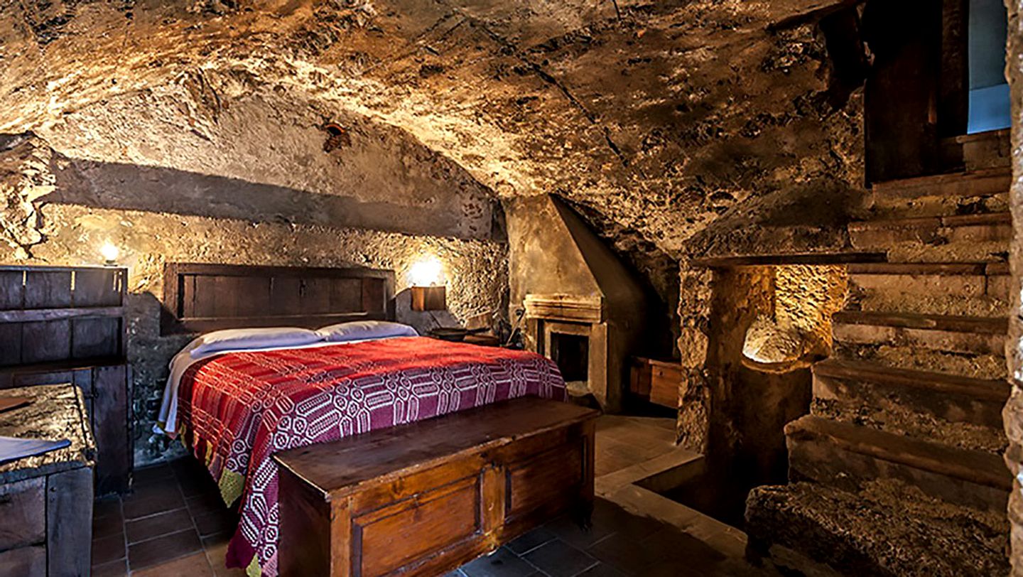 Nature Lodges (Santo Stefano di Sessanio, Abruzzo, Italy)
