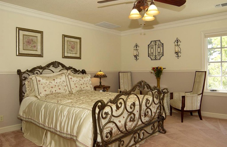 Nature Lodges (Colfax, California, United States)