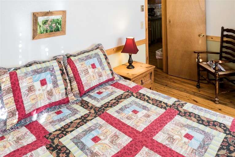 Cabins (United States of America, Columbine, Colorado)