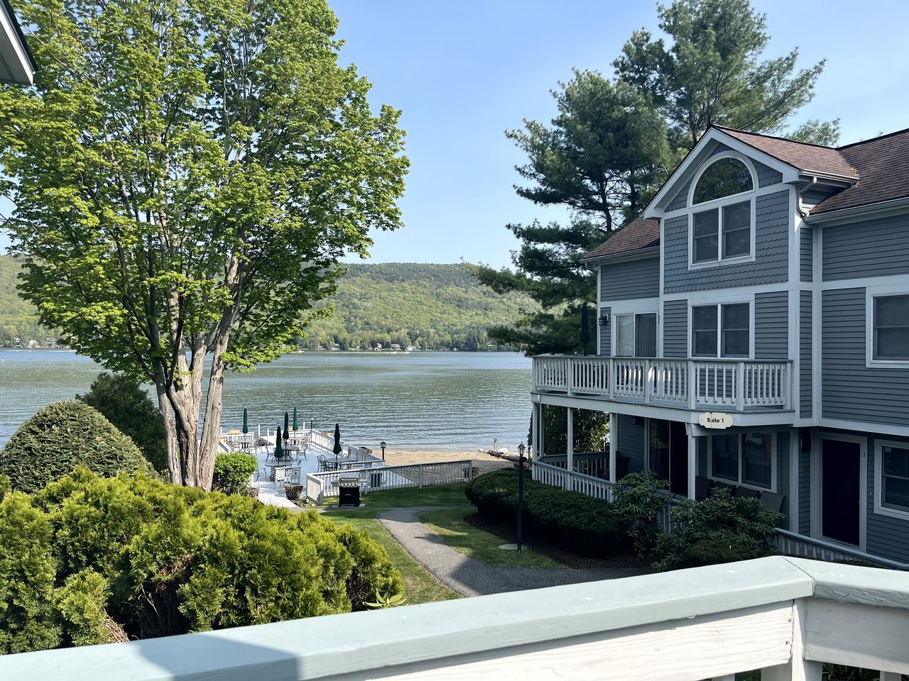 Lakefront Rental Amazing for Nature Lovers and Disconnect in NY