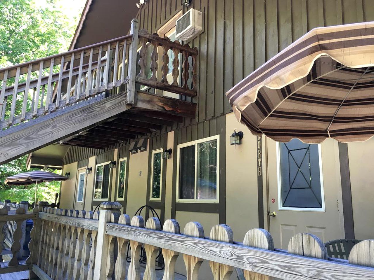 Nature Lodges (Oliverea, New York, United States)