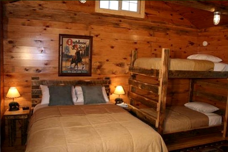 Nature Lodges (Osage, Minnesota, United States)
