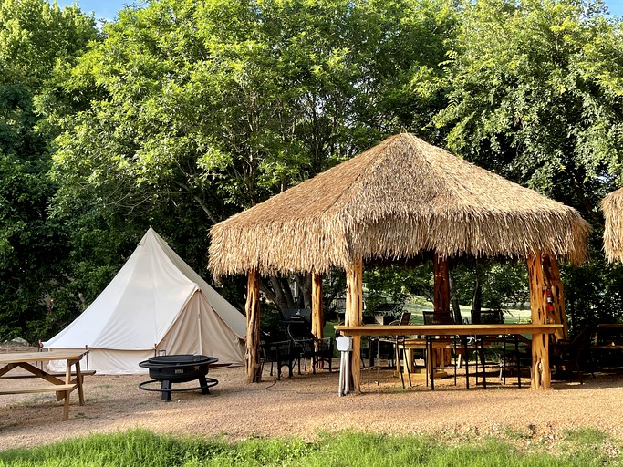 Vacation Rentals (United States of America, Kingsbury, Texas)