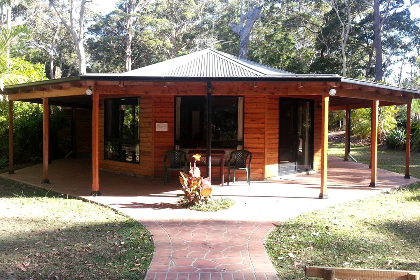 Cabins (Arakoon, New South Wales, Australia)