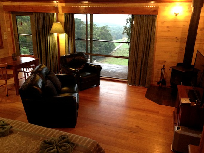 Vacation Rentals (Wattle Hill, Victoria, Australia)