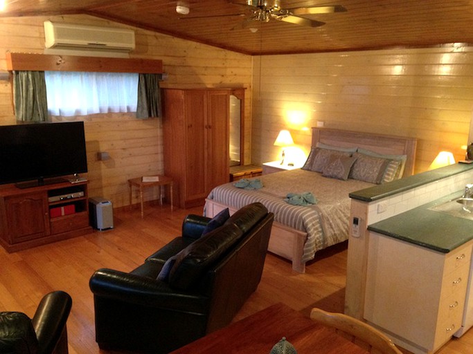 Vacation Rentals (Wattle Hill, Victoria, Australia)