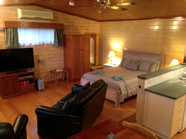 Vacation Rentals (Wattle Hill, Victoria, Australia)