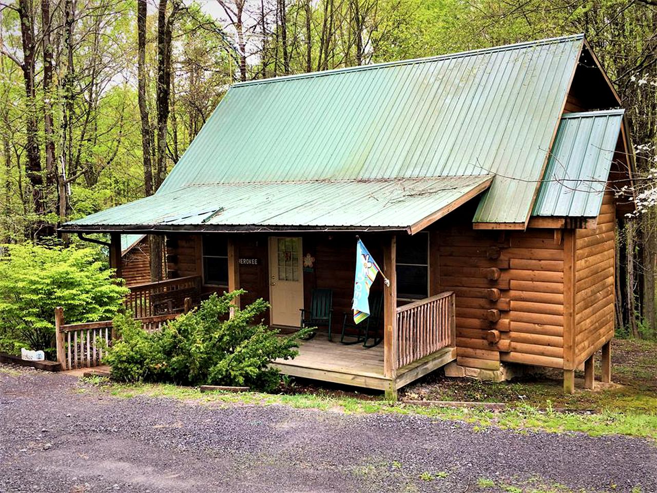 Cabins (Hico, West Virginia, United States)