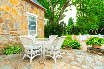 Cottages (Ijamsville, Maryland, United States)