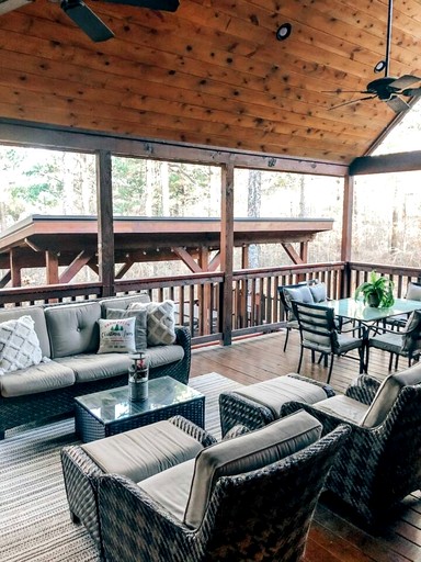 Cabins (United States of America, Broken Bow, Oklahoma)