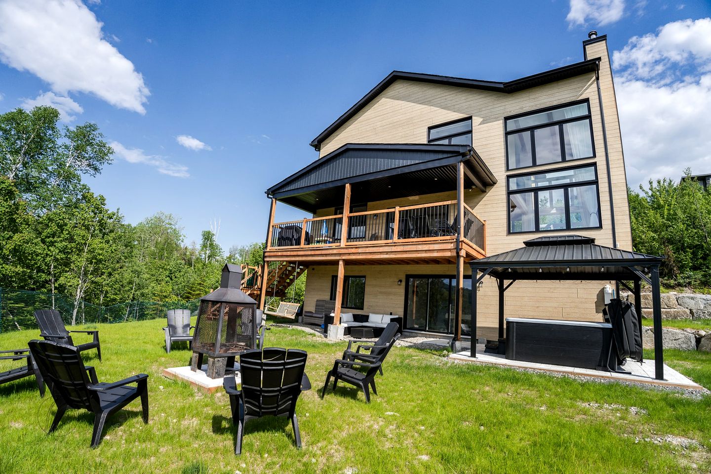 Villas (Canada, Saint Come, Quebec)